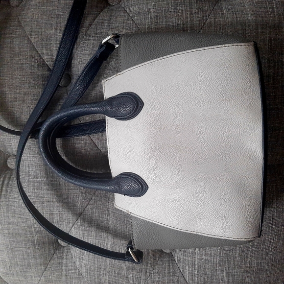 Nine West bag - Picture 2 of 8